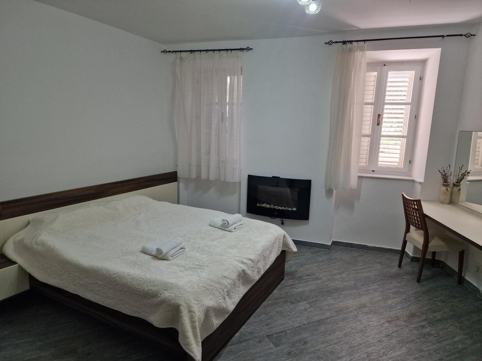 Dana Old Town Gasthof Budva